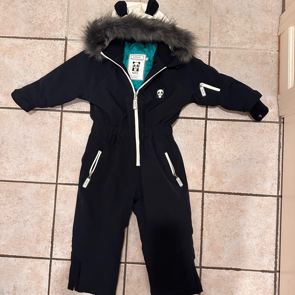 Roarsome / Dinoski panda skisuit Snowsuit size 7/8